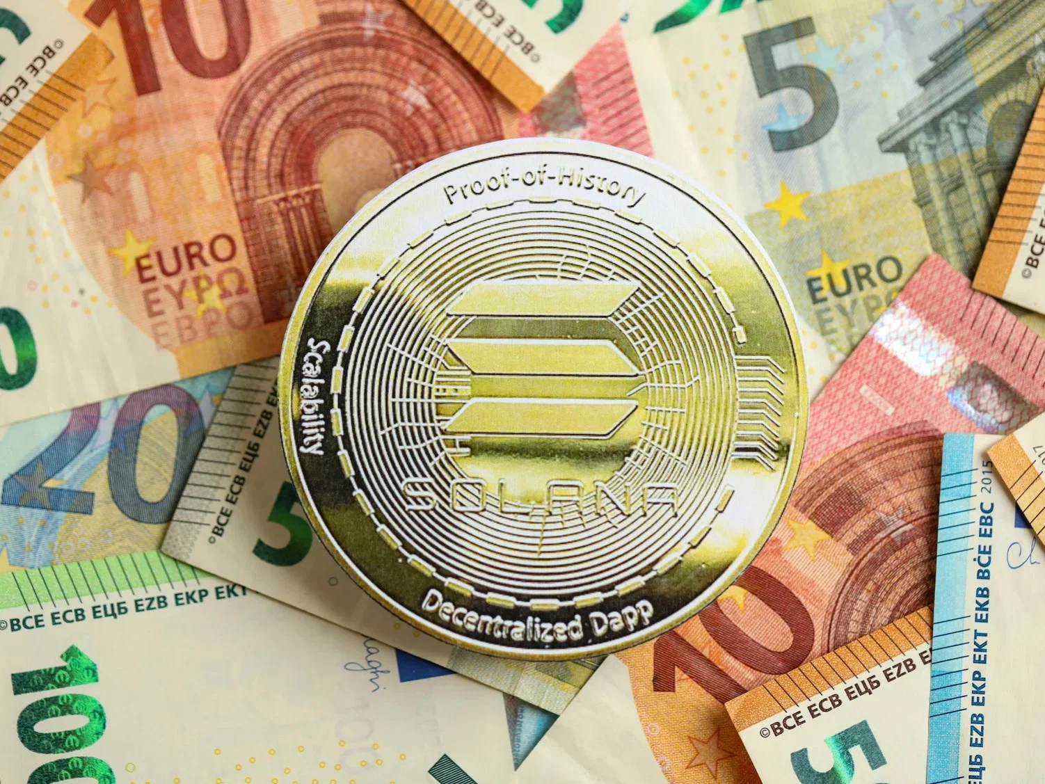 Solana: Kurs stabilisiert um 220 US-Dollar - Finanztrends
