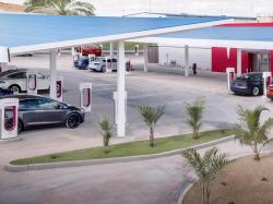 Tesla: WiFi jetzt an den Ladestationen!