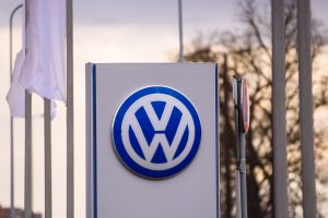 Volkswagen-Aktie: Wackelt der Stuhl von Oliver Blume?