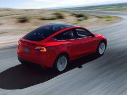 Tesla Model Y und Model 3 lassen die Verkäufe anderer Autos in Kalifornien hinter sich: Bericht