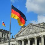 Wasserstoff-Aktien: Chancen für ThyssenKrupp Nucera in Spanien und Schweden, SFC Energy treibt es hingegen in die USA!