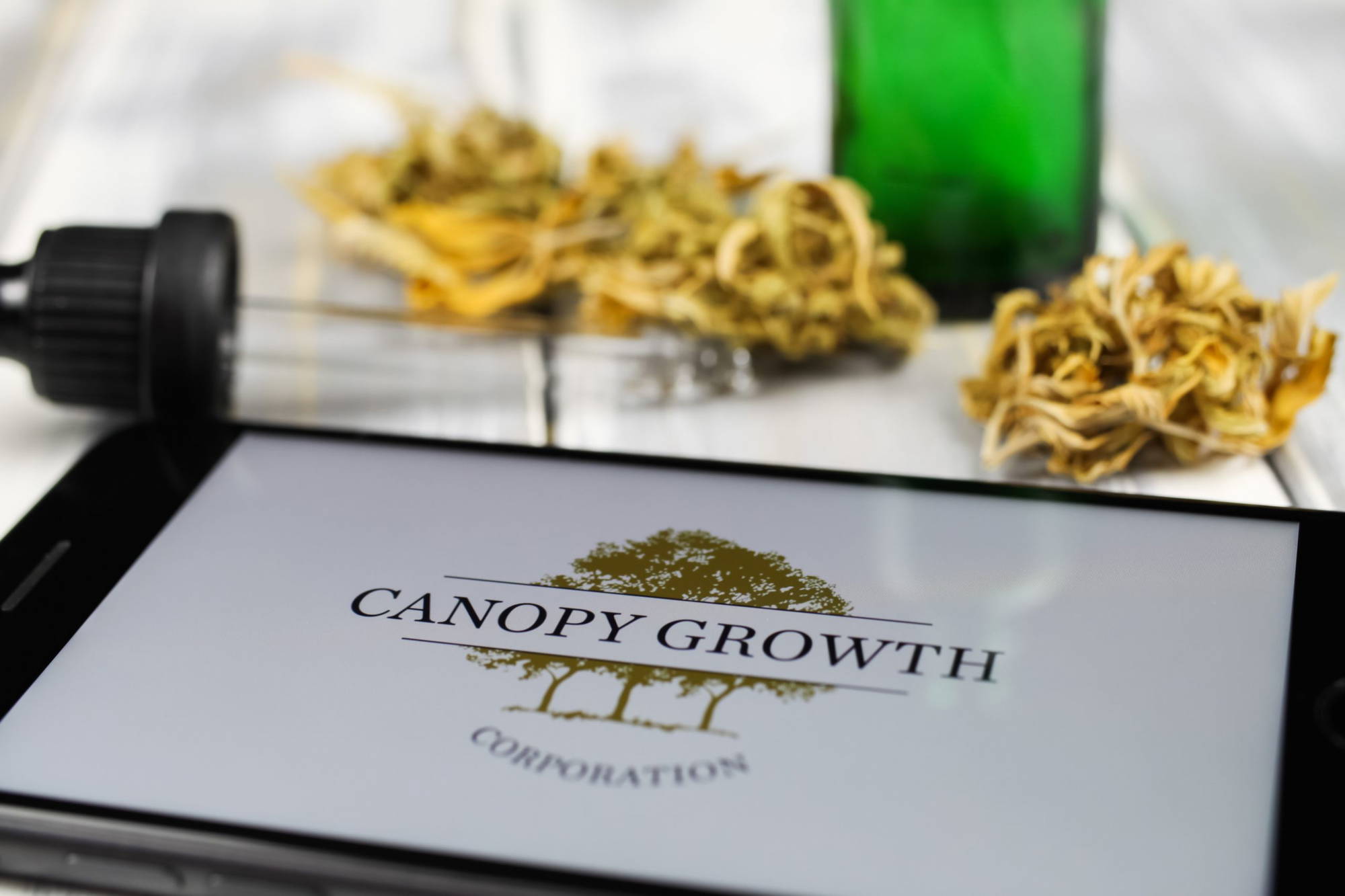 Canopy Growth-Aktie Prognose: Sollten Sie jetzt kaufen? - Finanztrends