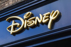 Disney-Aktie: Millionenstrafe wegen Datenschutzverstößen!