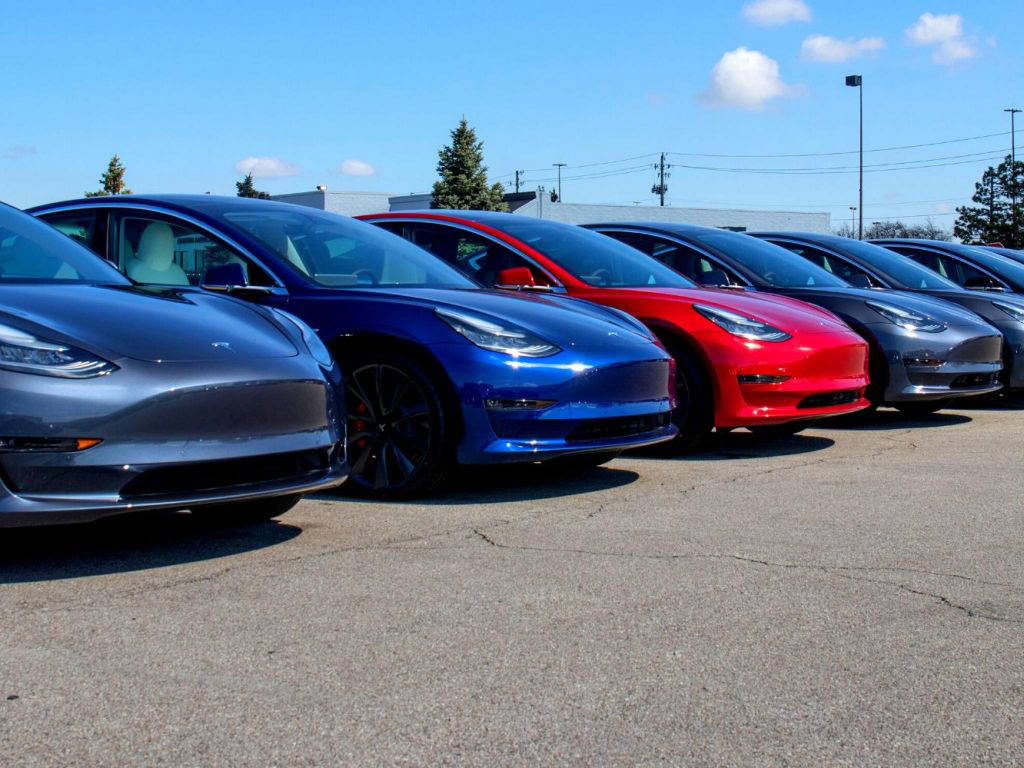 Top E-Auto-Aktien 2025 für Investoren
