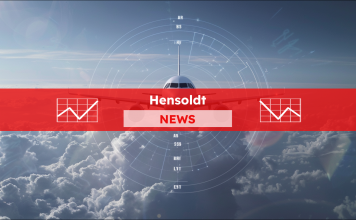 Ein Flugzeug im Flug aus der Frontperspektive, umgeben von einem Überwachungsradar-Display, mit einem Hensoldt NEWS Banner
