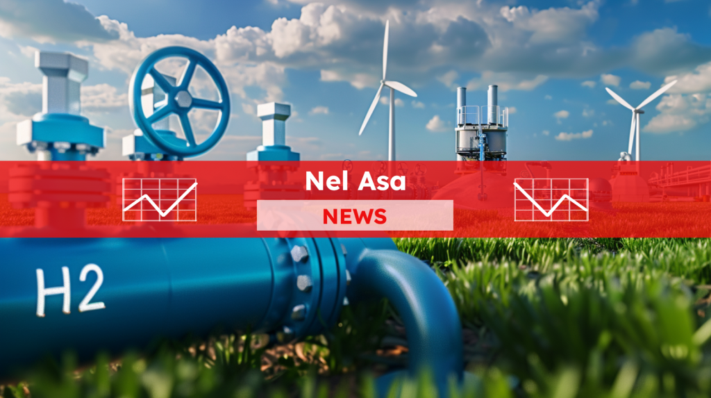 Eine Wasserstoffproduktionsanlage mit Rohrleitungen  auf einer grünen Wiese mit Windturbinen im Hintergrund, mit einem Nel ASA NEWS-Banner drüber