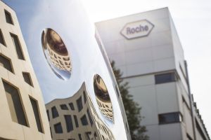 Roche stoppt Gentherapie Elevidys bei nicht-gehfähigen DMD-Patienten nach Todesfällen