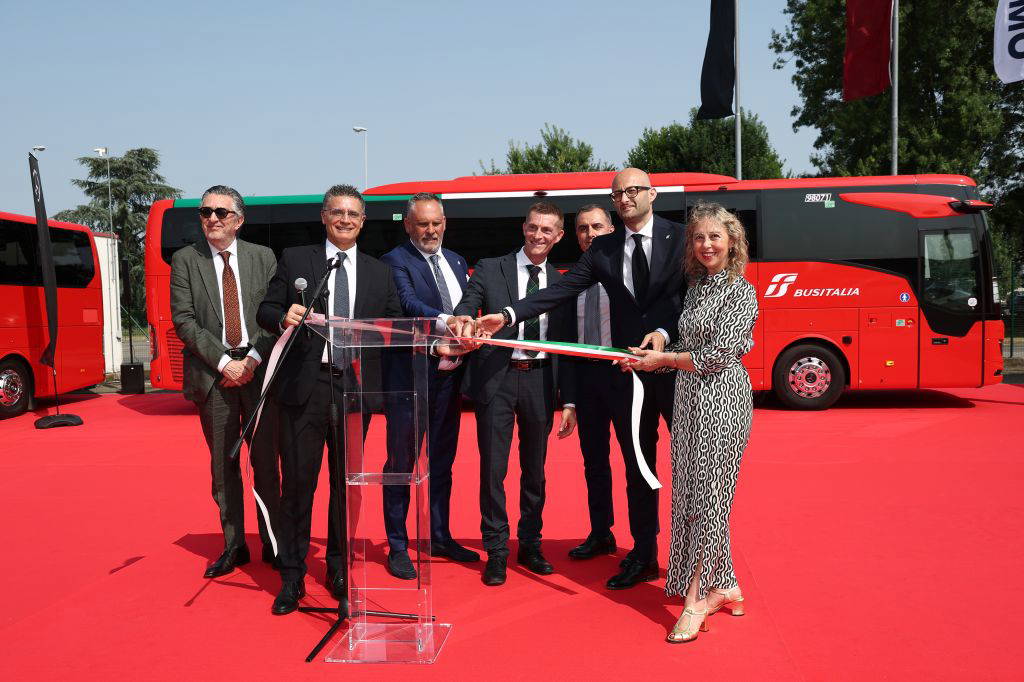 Daimler Truck punktet mit E-Bus-Innovation und Großauftrag aus Italien