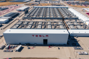 Tesla-Aktie: Eigene Chipfabrik als Herkulesaufgabe!