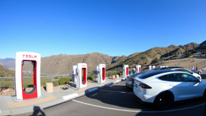 Tesla-Aktie: Kampf zwischen Trump und Musk!