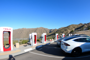 Tesla-Aktie: Kampf zwischen Trump und Musk!