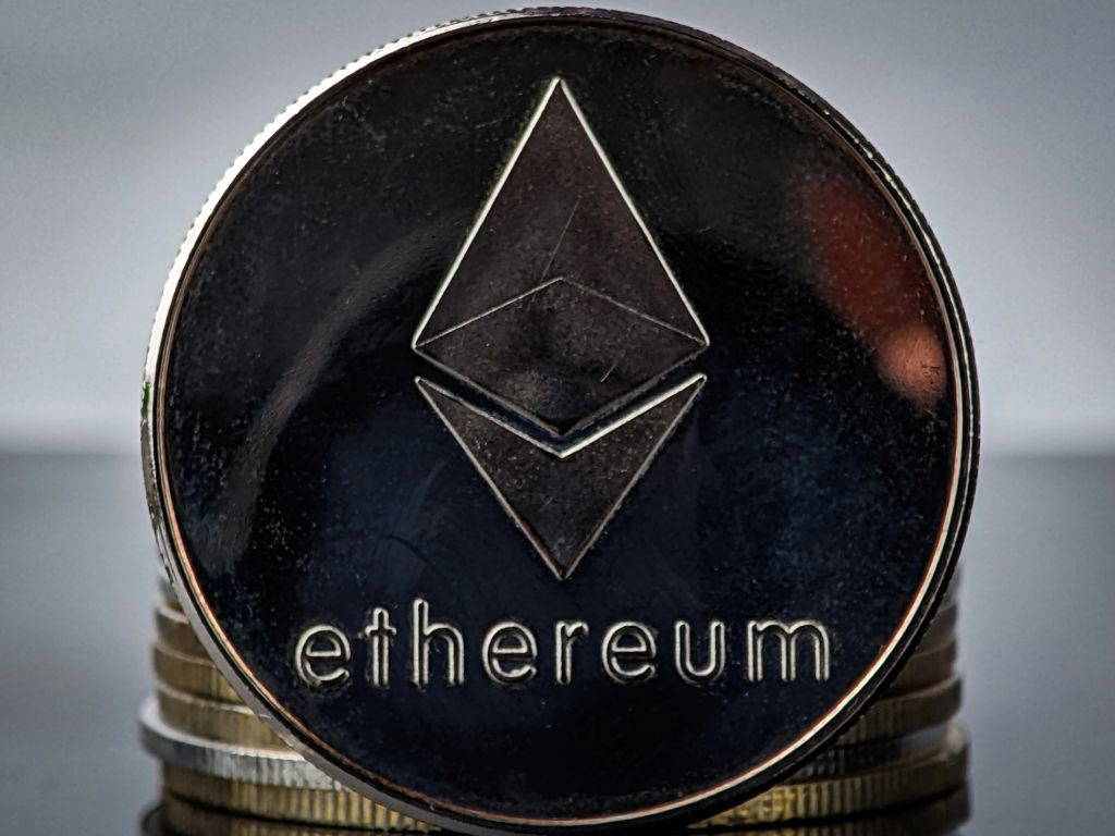 BitMine startete die Ethereum-Akkumulation im Juni 2025 mit einem Private Placement über 250 Millionen US-Dollar.