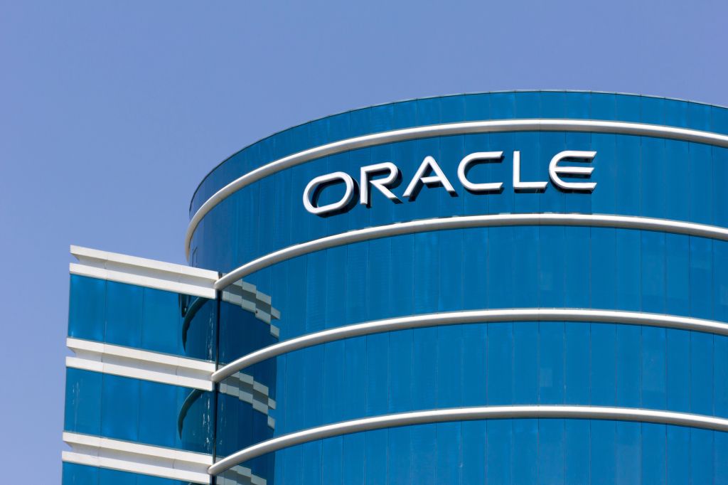 Oracle Aktie: Hacker nehmen Kunden ins Visier!