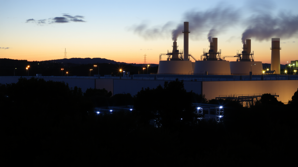 Bloom Energy: Steht der Höhenflug kurz bevor? Bloom Energy Kraftwerk bei Dämmerung