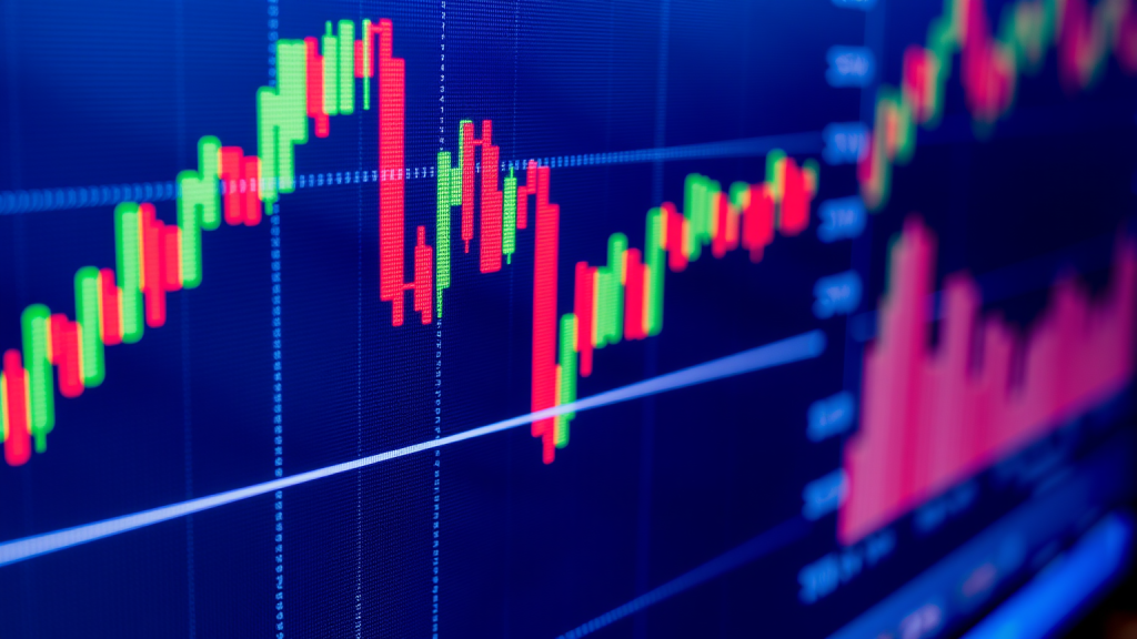 Altria Aktie: Analysten geben grünes Licht! Nahaufnahme eines Aktienmarktcharts auf einem Bildschirm
